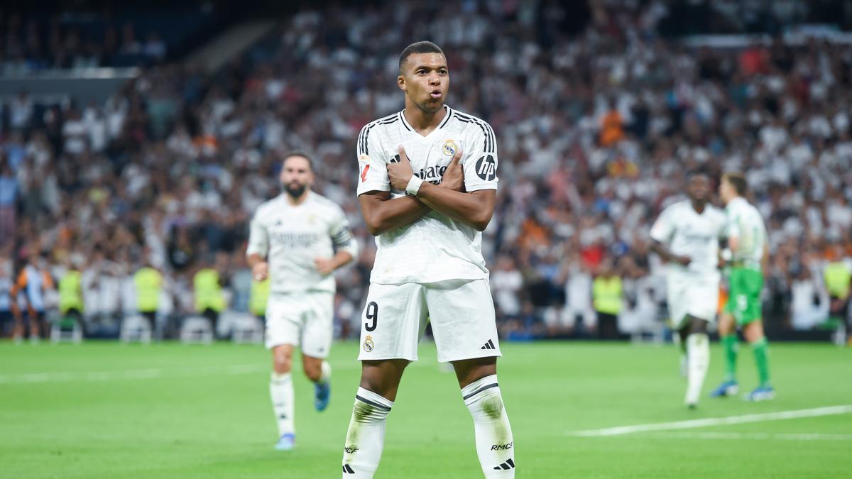 Real Madrid Kylian Mbappé évoque une possible opération