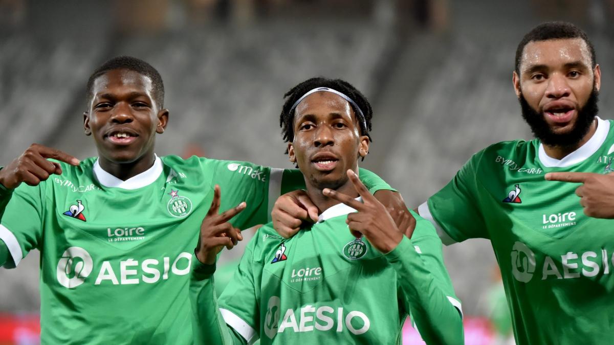 ASSE La Tuile Pour Neyou Et Moukoudi