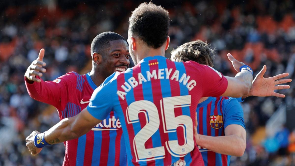 Liga Le Fc Barcelone Se Balade Valence Aubameyang Double Buteur