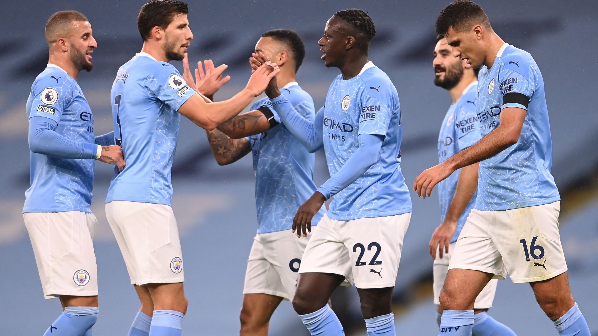Mendy khai ra 5 đồng đội ở Man City tham gia bữa tiệc thác loạn tai tiếng 2 Les lourdes accusations de Benjamin Mendy sur Manchester City et ses  anciens coéquipiers