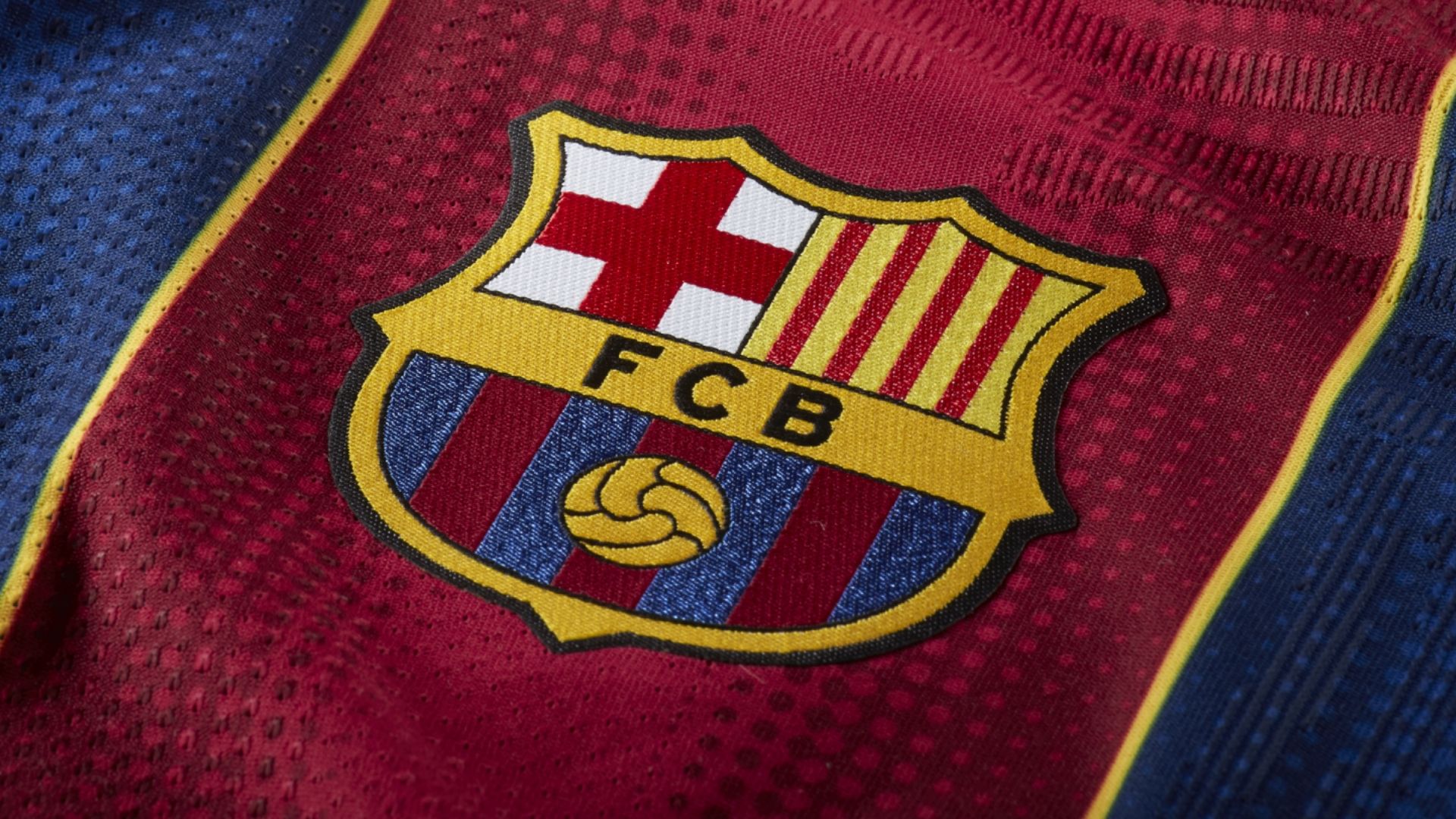 Fc Barcelone Nouveau Logo : Un Nouveau Logo Pour Le Barca En 2019 2020 ...