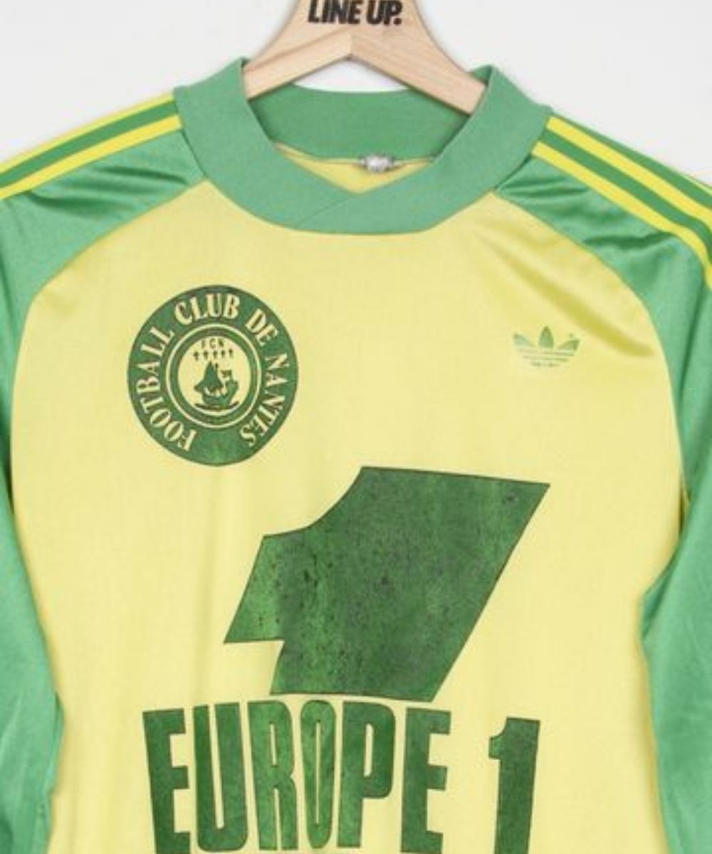 Le FC Nantes dévoile une collection de maillots vintage
