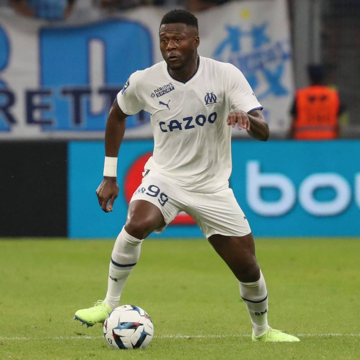OM : la LFP vole au secours de Chancel Mbemba !