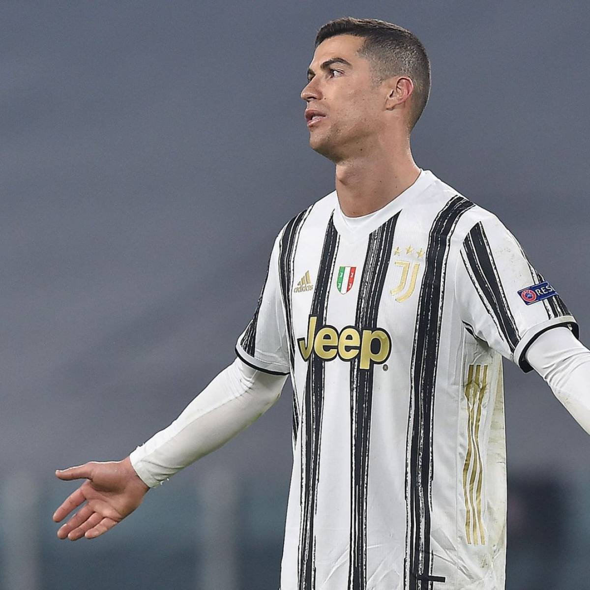 Un Transfert Au Psg La Reponse De Cristiano Ronaldo [ 243 x 374 Pixel ]