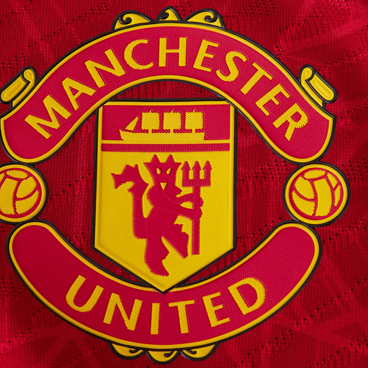 Le nouveau maillot de Manchester United pour la saison 2023-2024 -  Angleterre - Manchester United - 27 Juin 2023 - SO FOOT.com