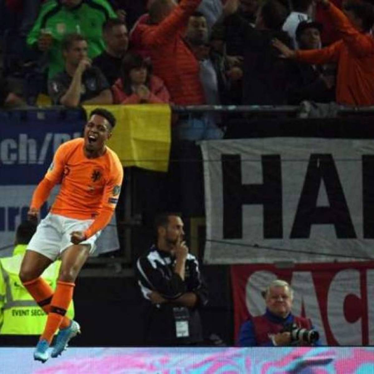 Donyell Malen La Nouvelle Sensation Qui Enflamme Les Pays Bas