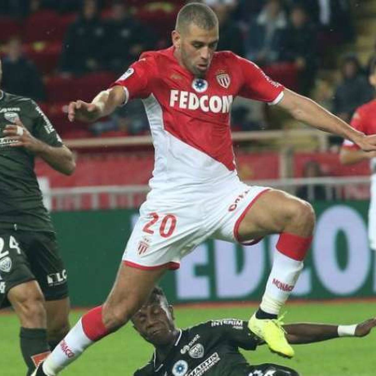 Leicester A Fixe Le Prix Du Convoite Islam Slimani