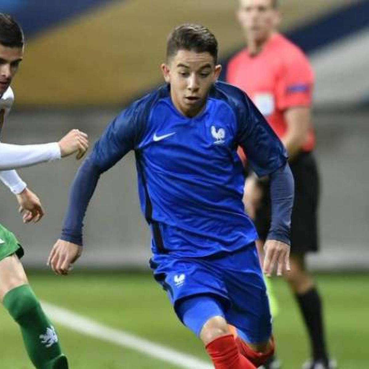 L Algerie Veut Chiper Maxime Lopez Aux Bleus