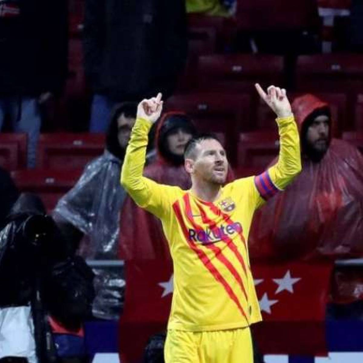 Lionel Messi Remporte Le Ballon D Or 2019