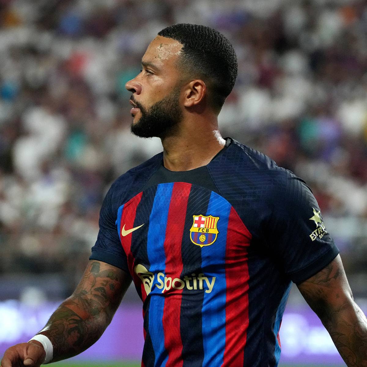 FC Barcelone – Mercato : départ imminent pour Depay, son salaire à la Juve  dévoilé !