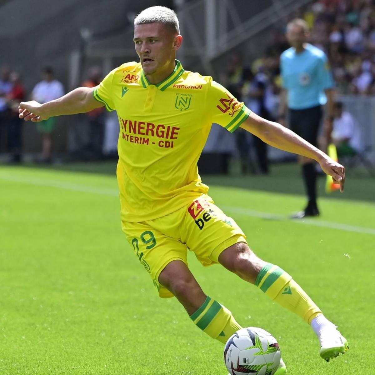 FC Nantes - 𝗥𝗘𝗔𝗗𝗬. 🟡🟢