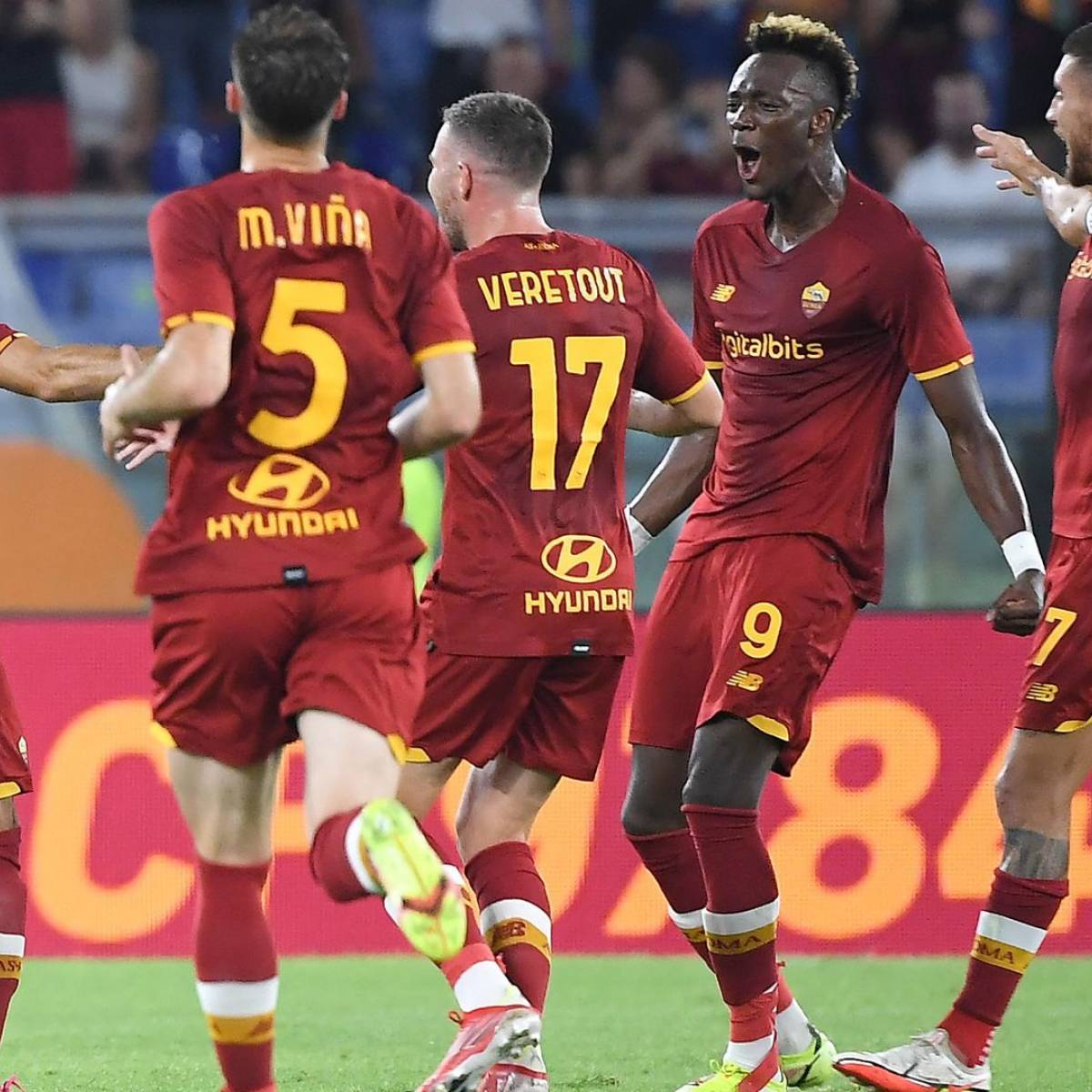AS Roma 2 - 0 Napoli : Le capitaine lance la Roma vers la victoire