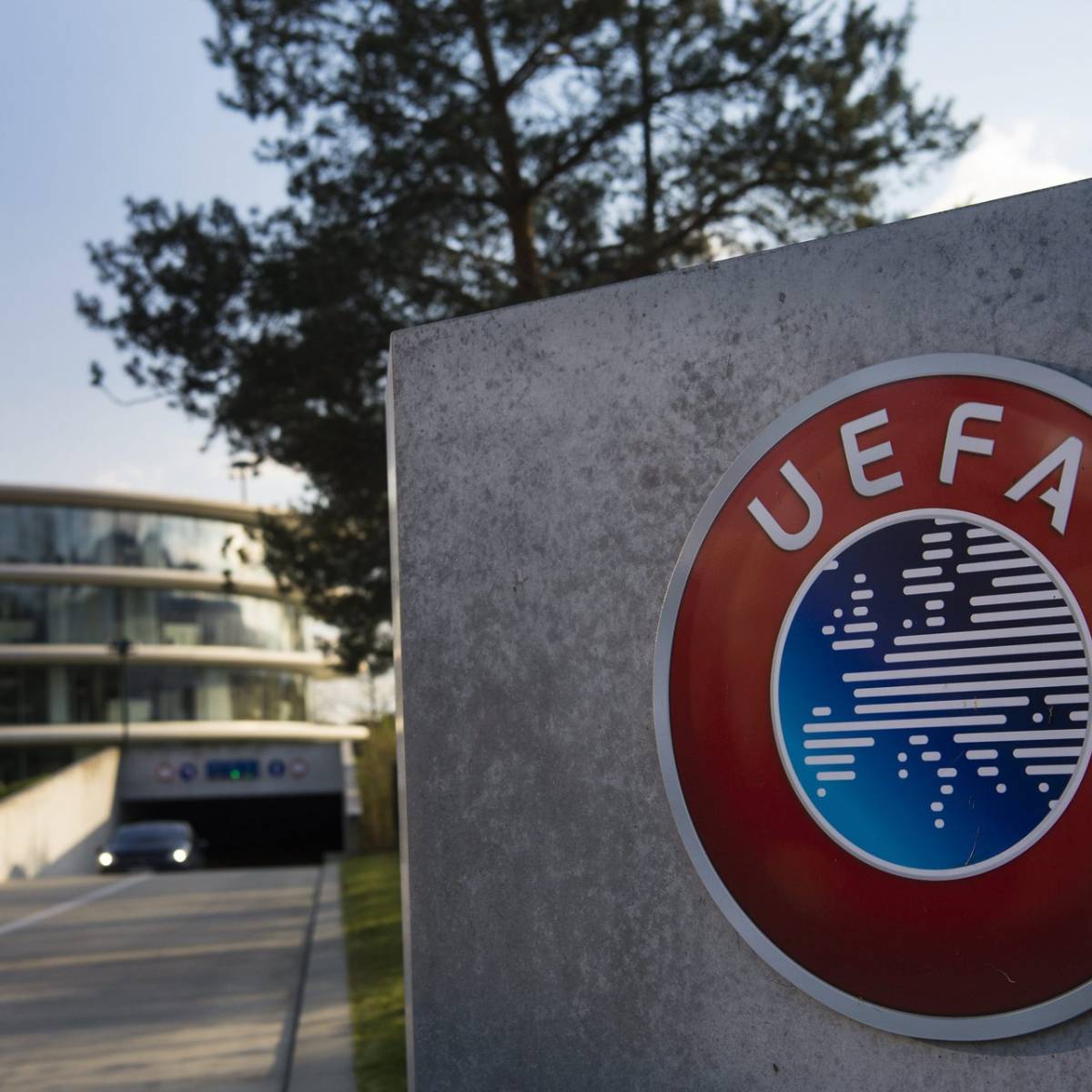 Calendrier Ligue Europa 2023 Ligue Des Champions, Ligue Europa & Co : L'uefa Dévoile Le Calendrier  Chamboulé De L'année 2022