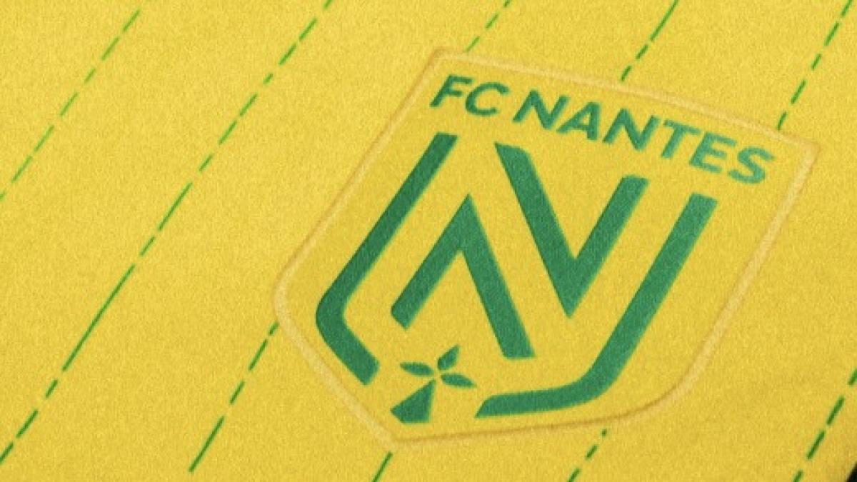 Le FC Nantes présente son nouveau maillot domicile 2025/2026