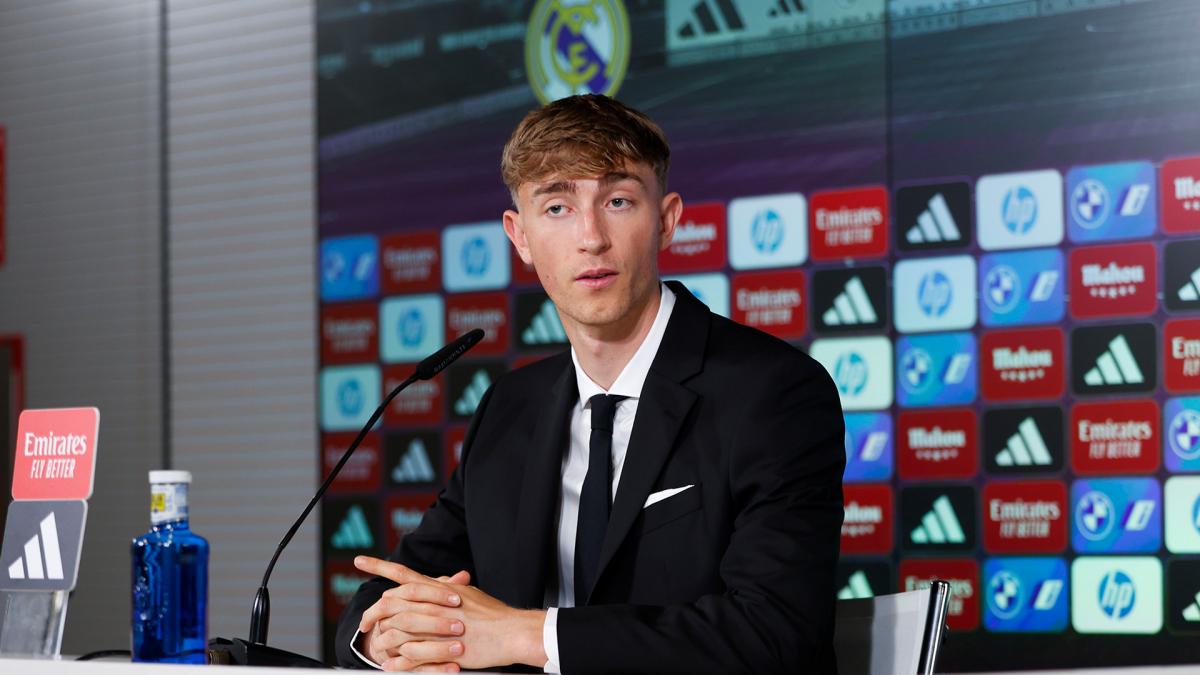 Le père de Dean Huijsen se moque du Barça et de l’Atlético de Madrid 