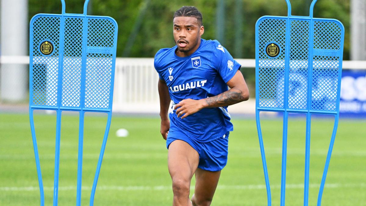 Auxerre annonce deux départs