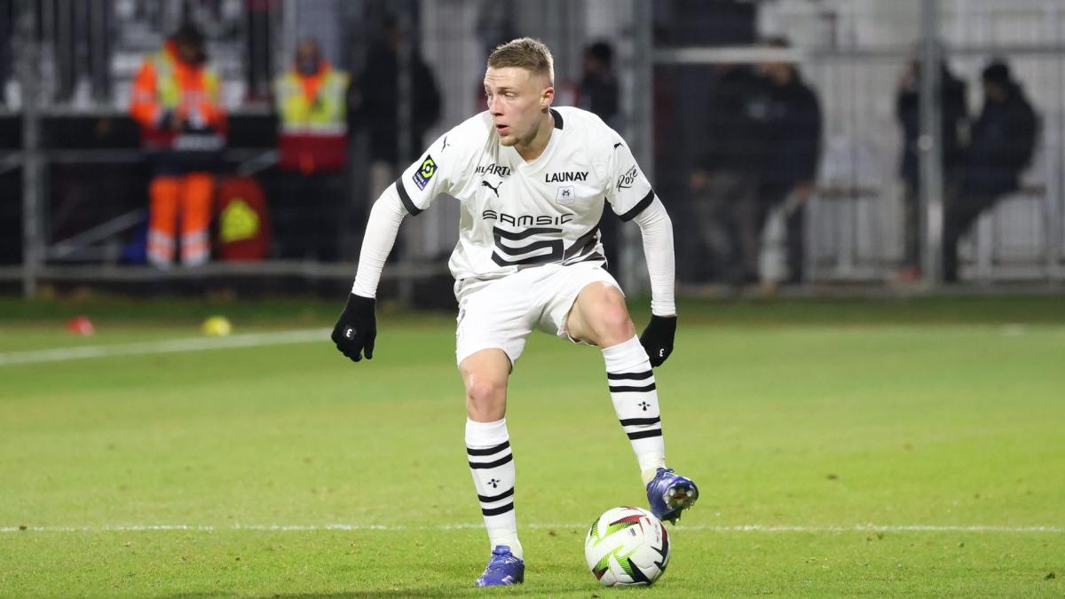 Bournemouth : Adrien Truffert a toujours les Bleus en tête