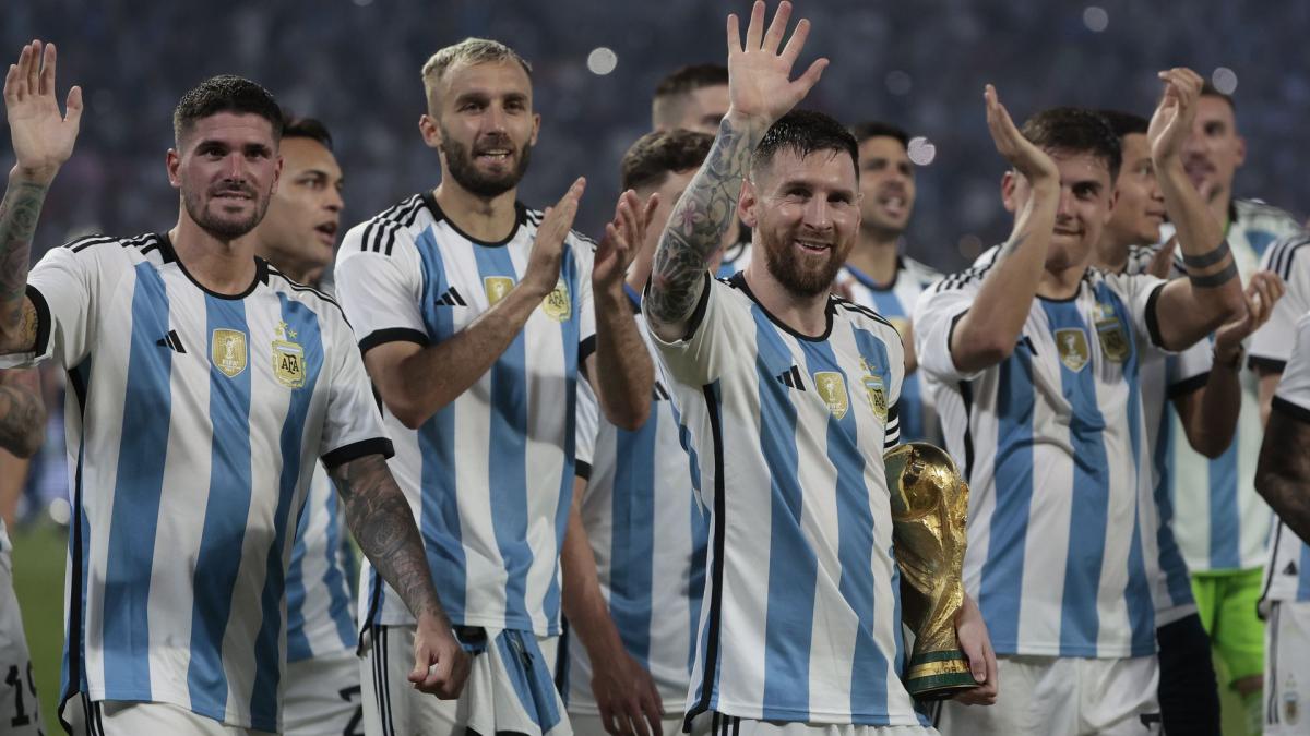 ¡Lionel Messi se da un hat-trick histórico con Argentina y explota a Curaçao!