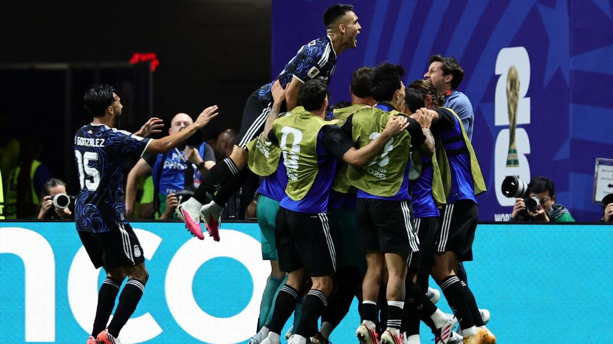 Argentina's six-minute heist stuns England — photo: Foot Mercato