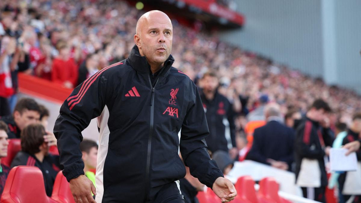 Liverpool : Arne Slot dévoile les 3 conditions pour boucler l’arrivée d’Isak