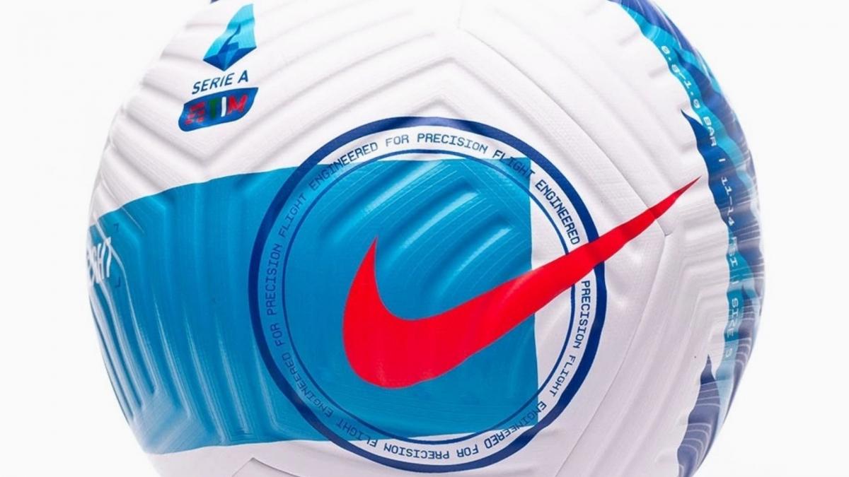 Nike présente le troisième ballon de la Premier League 21/22