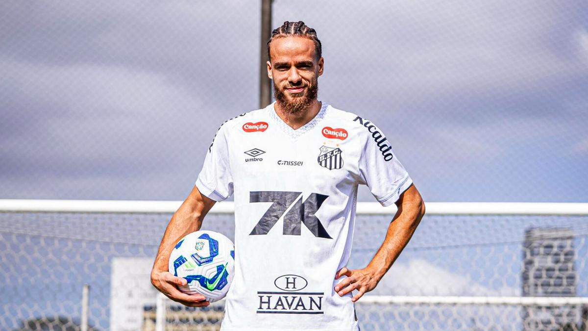 Santos : ça discute pour Billal Brahimi