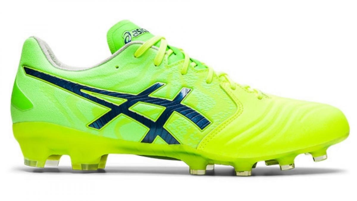 Chaussure foot clearance asics