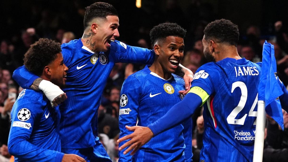 Ligue des Champions : Chelsea écrase le FC Barcelone, le Bayer Leverkusen surprend Manchester City