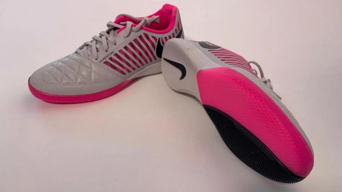 Chaussure discount futsal synthétique