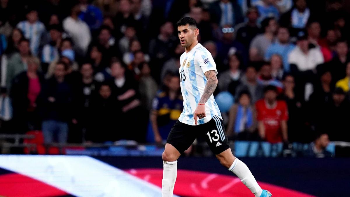 Argentine Football Leagues Pause at 10-Minute Mark to Honor Lionel Messi