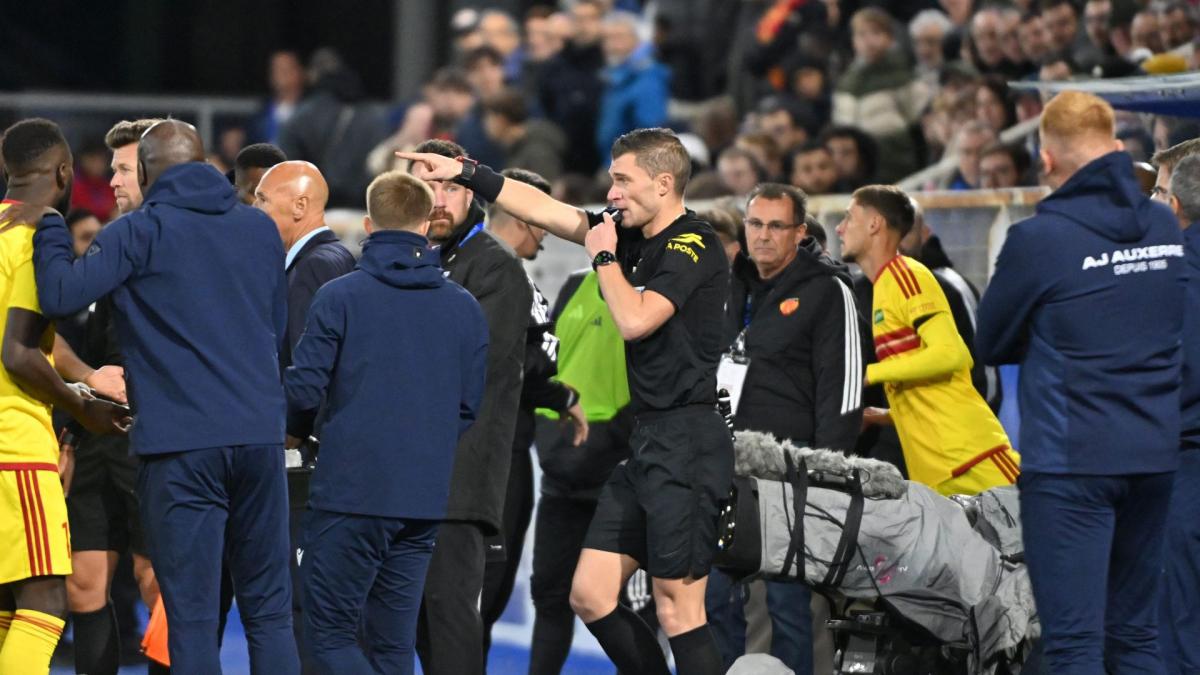 Ligue 1 : la direction de l’arbitrage confirme le but polémique du Mans face à Auxerre