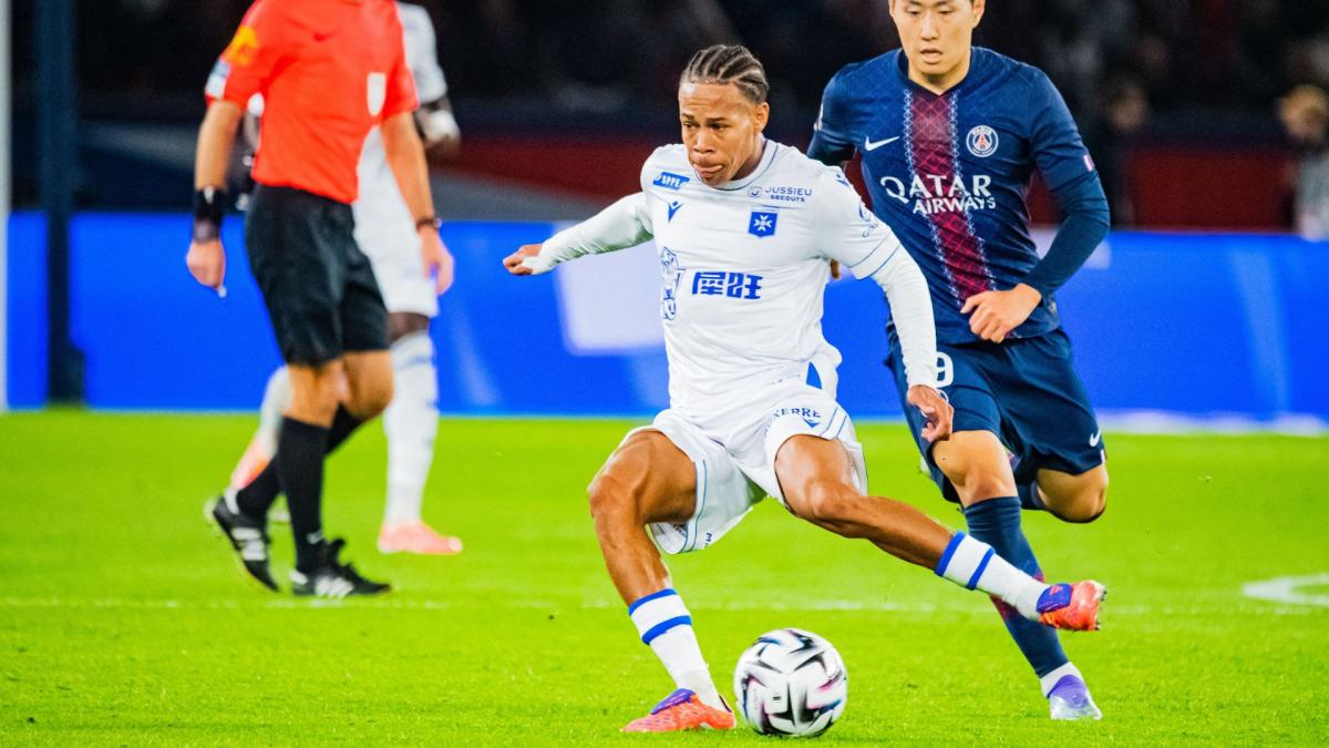 L’AJ Auxerre prolonge sa pépite Kevin Danois 