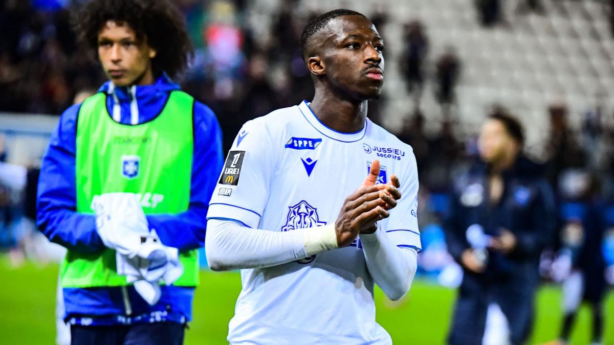 Ligue 1 : l’AJ Auxerre s’offre Metz et n’est plus lanterne rouge, Le Havre neutralise le Paris FC