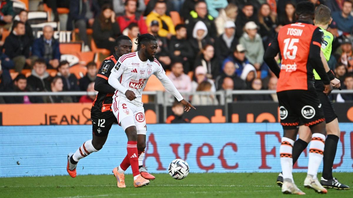 Bradley Locko, Brest : « regarder la Ligue des Champions plutôt que la jouer, c’est frustrant »