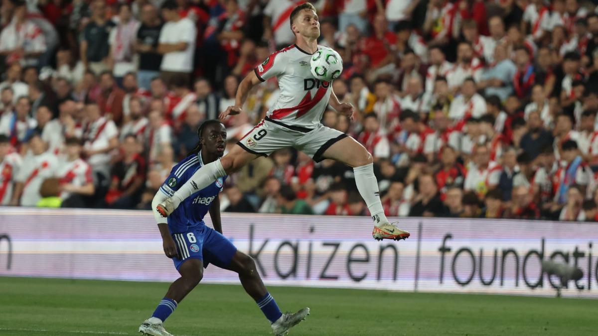 Ligue Europa Conference : Strasbourg chute face au Rayo Vallecano mais reste en vie