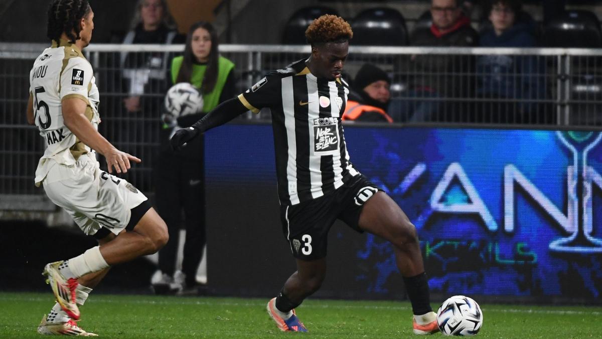 Angers : ça s’agite pour Jacques Ekomié