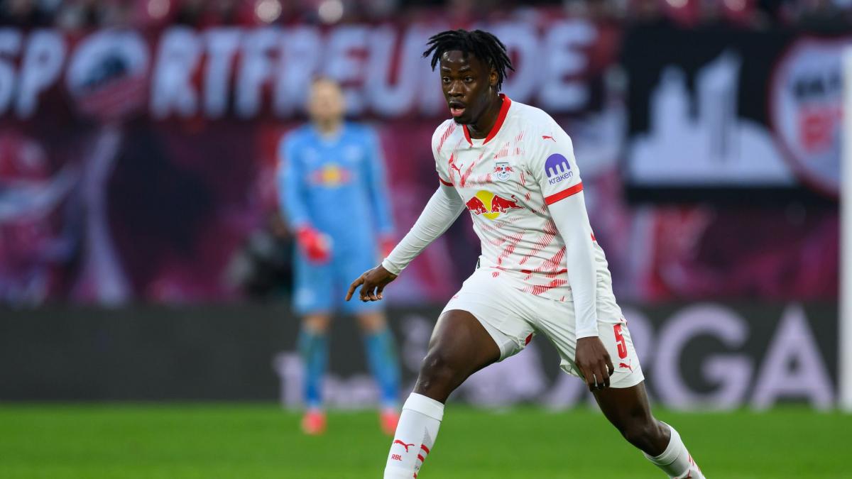 El Chadaille Bitshiabu prolonge au RB Leipzig