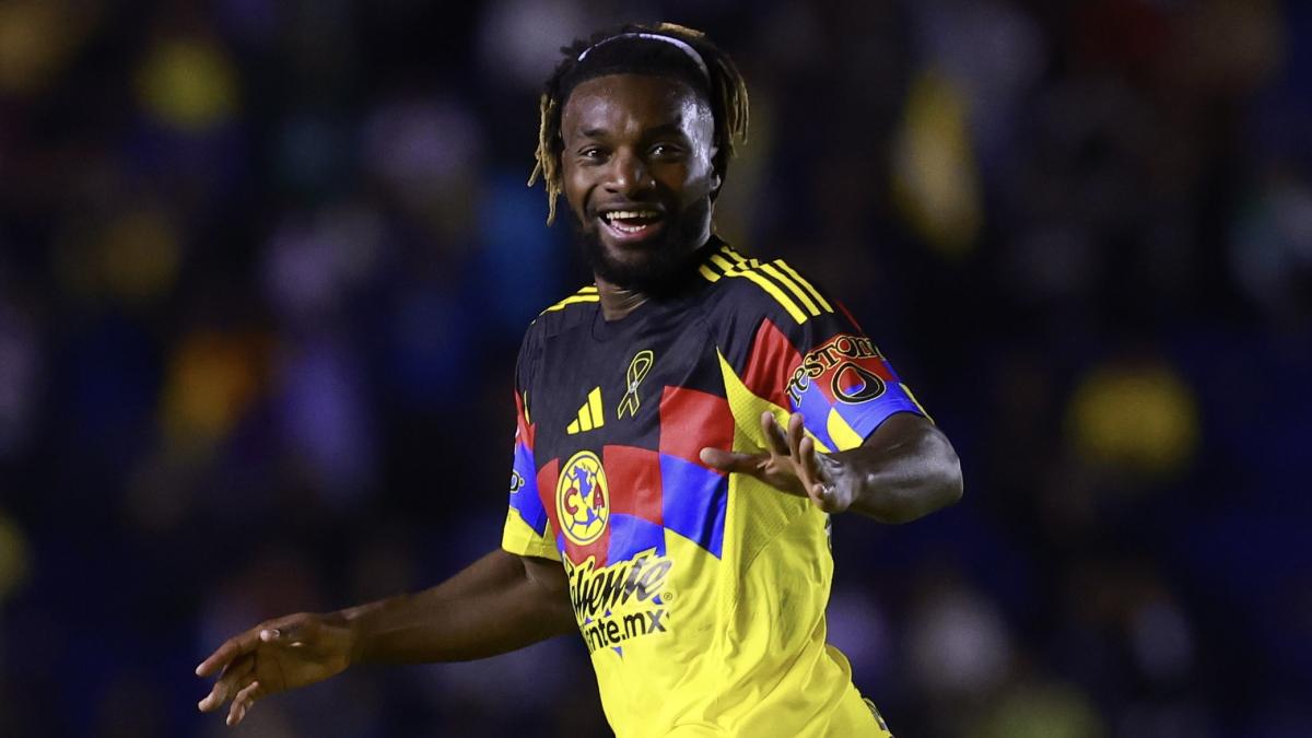 Lens apporte son soutien à Saint-Maximin, victime d’insultes racistes