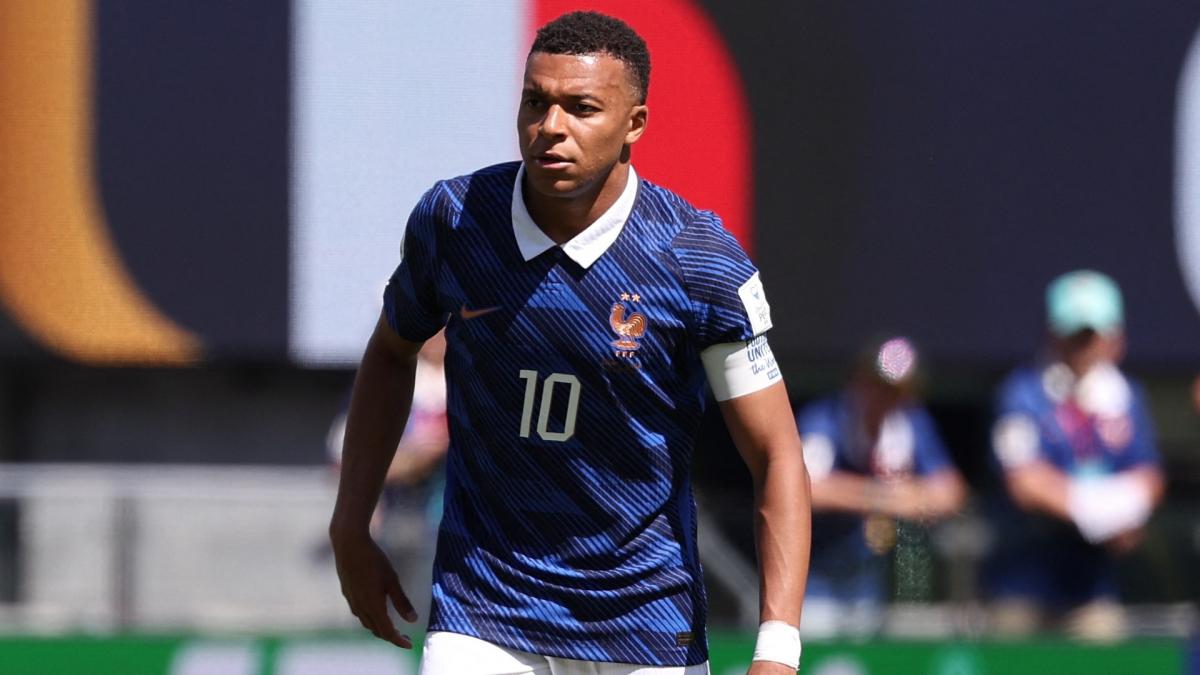 EdF : Kylian Mbappé égalise Olivier Giroud