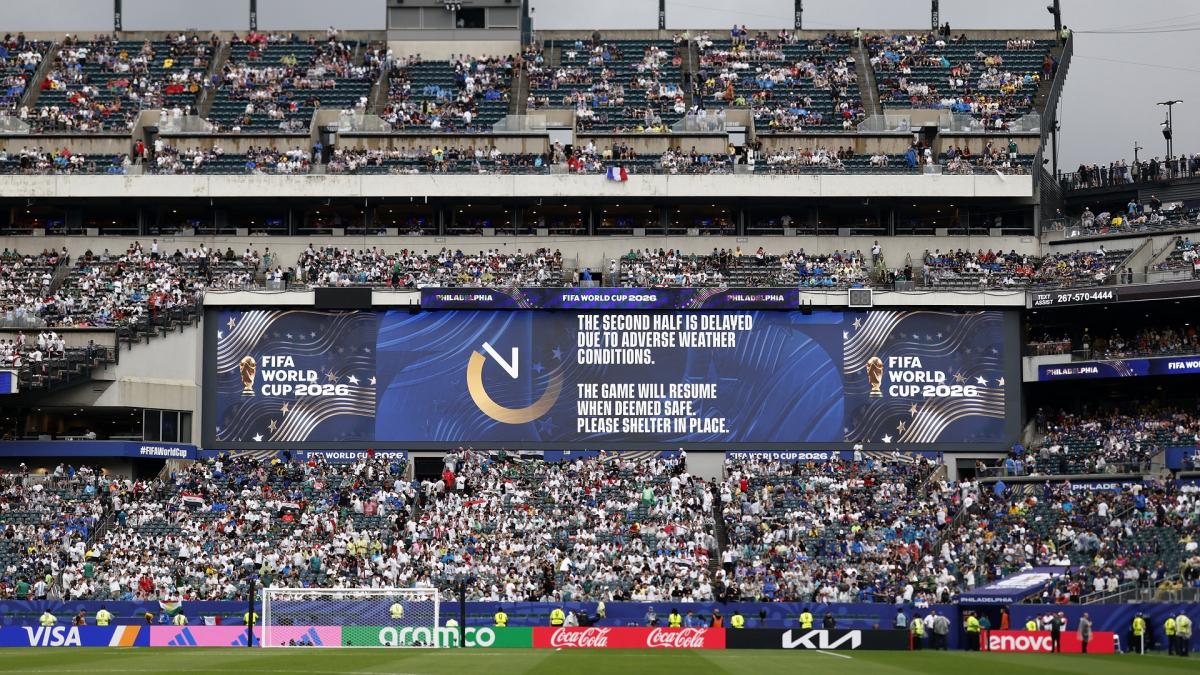 France-Irak : la FIFA annonce la reprise du match à 01h50