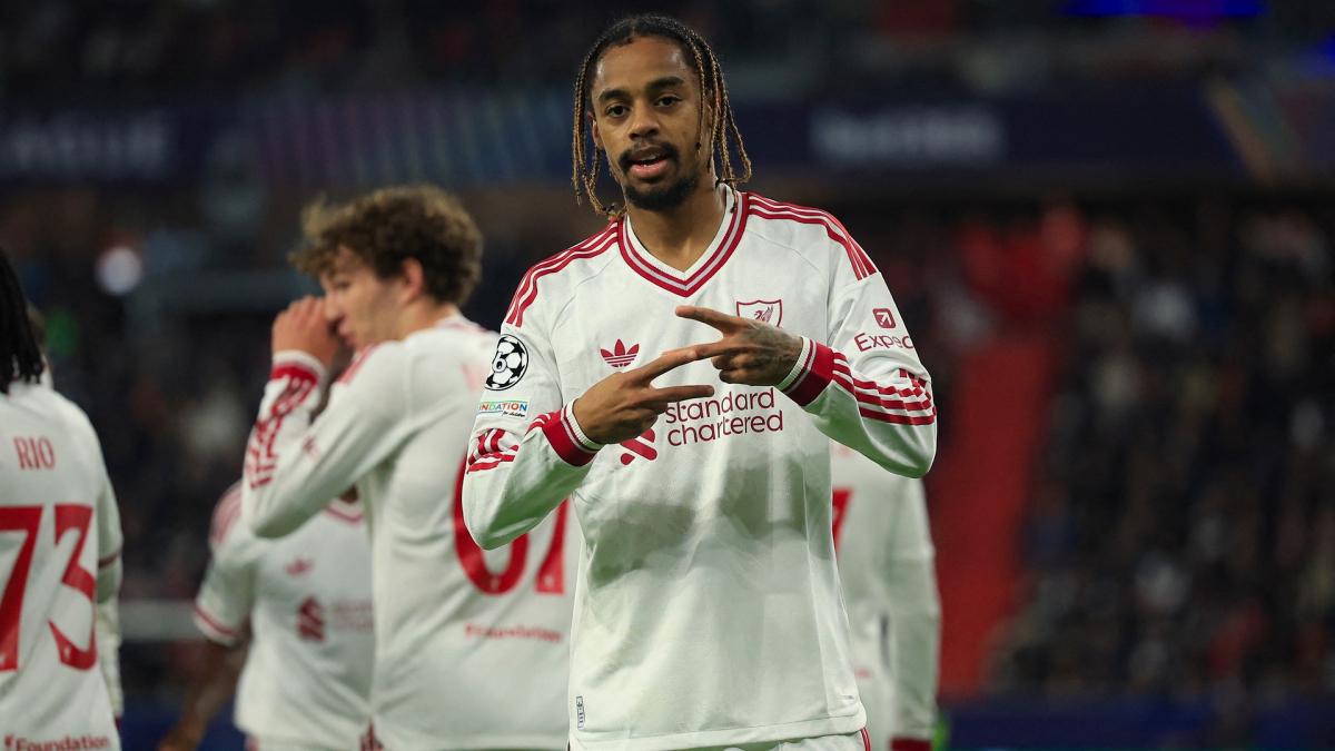https://www.footmercato.net/a8146742187926195700-liverpool-bradley-barcola-sort-enfin-la-tete-de-leau