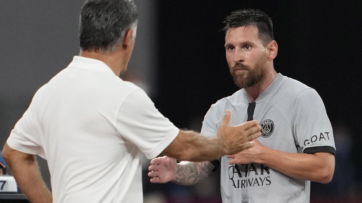 كريستوف جالتييه مدرب الدحيل القطري يصف كريستيانو رونالدو بأفضل لاعب في العالم