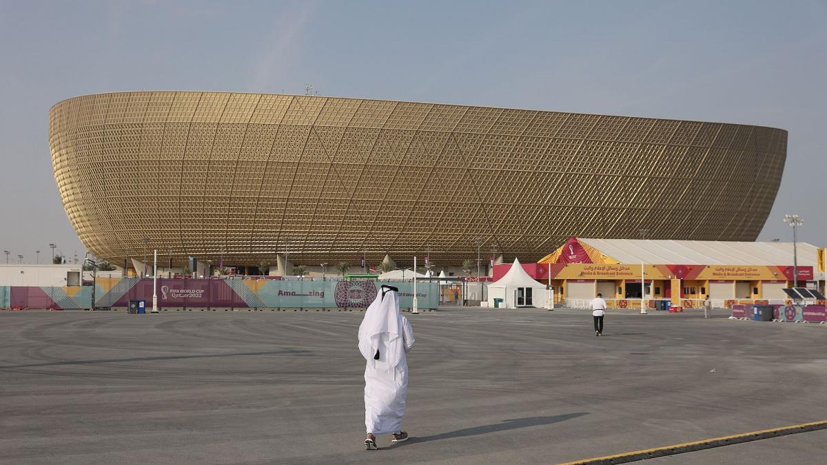 Scène complètement lunaire dans un match au Qatar