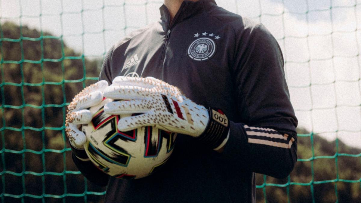 Manuel Neuer, l'homme aux gants d'or