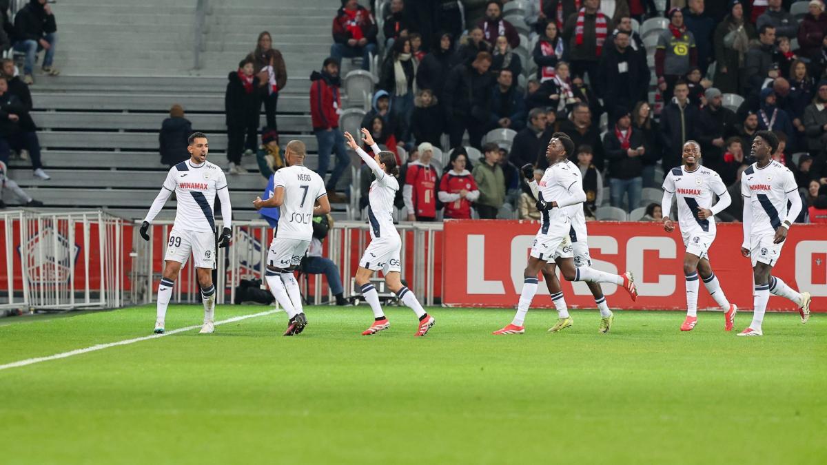 Le HAC recrute Younes Namli