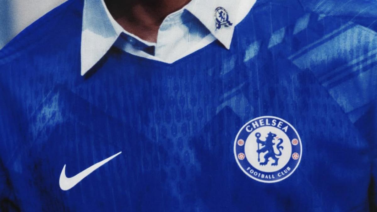 Chelsea dévoile son nouveau maillot 2025-26 !