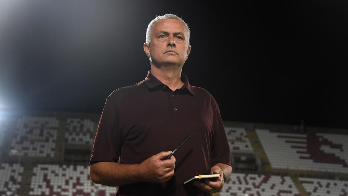 José Mourinho confirme qu'il reste à l'AS Roma