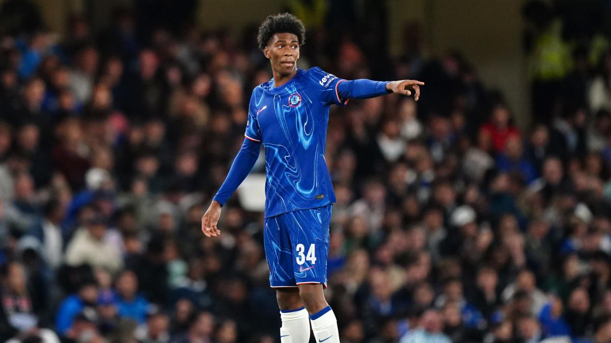 Chelsea : Enzo Maresca ferme la porte à un départ d’Acheampong