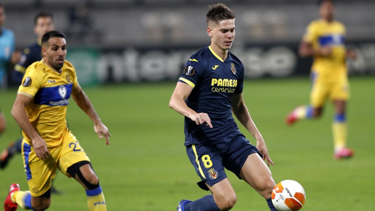 Лас пальмас вильярреал прогноз. Хуан Фойт Барселона. Foyth Juan Villareal. Пабло Акоста Вильярреаль. Хуана Фойта трансфер Барселона.