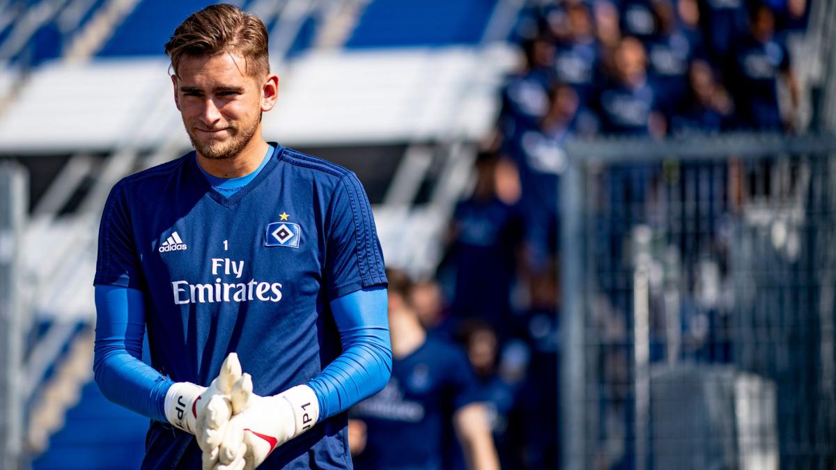 OL : Lorient sur le point de se faire prêter Julian Pollersbeck